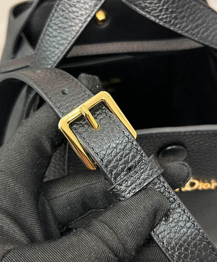 Christian Dior Medium Signature Bucket Bag M2480 Black